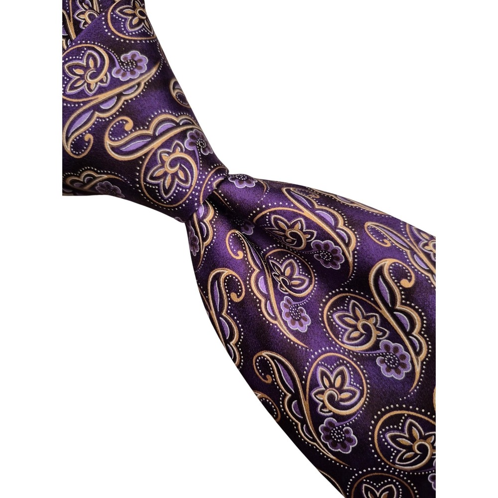 Ermenegildo Zegna Purple Floral Paisley Silk Tie Made in Italy Disegno Esclusivo